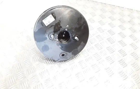 Opel Agila B Brake booster 0204051672 33081A