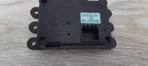 Mazda 323 F Air flap motor/actuator GA601BC1N 2005036