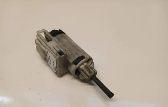 Volkswagen Transporter - Caravelle T5 Brake pedal sensor switch 8E0927189B 19322005 180803