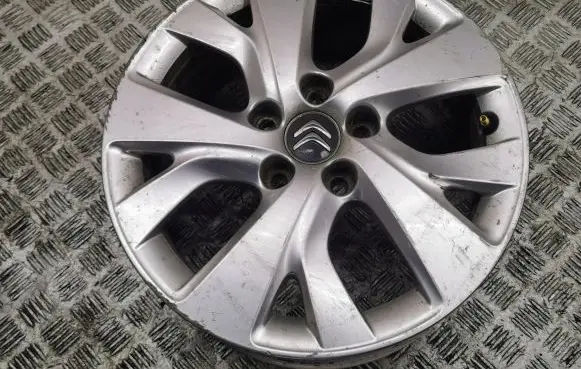 R16 alloy rim