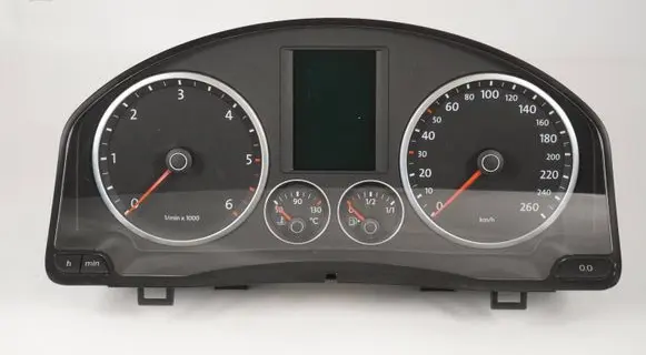 Volkswagen Tiguan Speedometer (instrument cluster) 5N0920870D A2C53023102