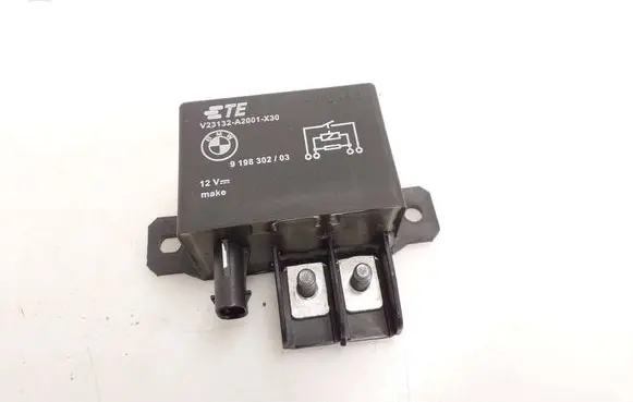 BMW 3 G20 G21 Coolant fan relay 9198302