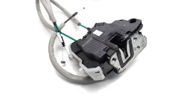 SsangYong Tivoli Front door lock 71210-35000
