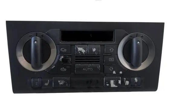 Audi A3 S3 8P Climate control unit 8P0820043A H24000264040