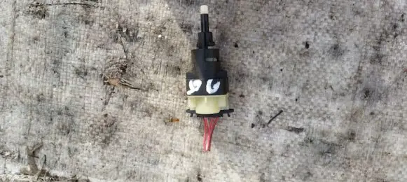 Audi A4 S4 B7 8E 8H Brake pedal sensor switch 9142202381