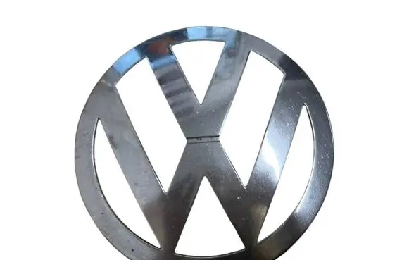 Manufacturer badge logo/emblem