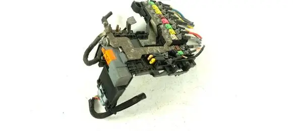 Peugeot 508 Battery control module 9665877980
