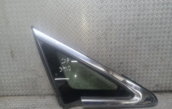 Mazda CX-7 Front triangle window/glass 