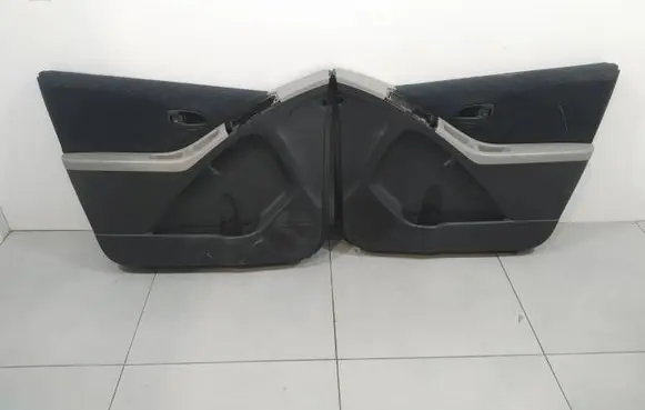 Toyota Yaris Front door card panel trim