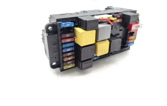 Mercedes-Benz C W203 Fuse module 2035453501 5DK00848543