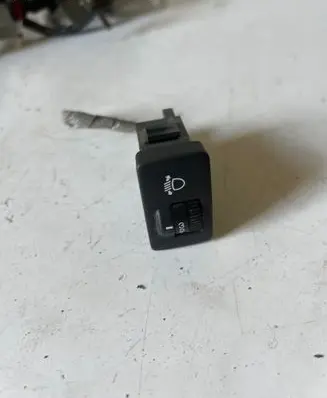Honda CR-V Headlight level height control switch M31062
