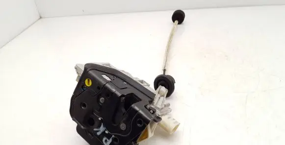 Audi A6 S6 C6 4F Front door lock 4F2837015