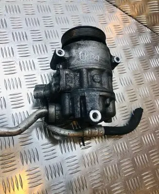 Volkswagen Golf V Air conditioning (A/C) compressor (pump) 1K0820859F