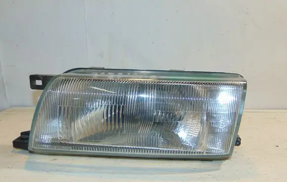 Nissan Almera Headlight/headlamp 260601N725 260601N825 ICHIKOH1424