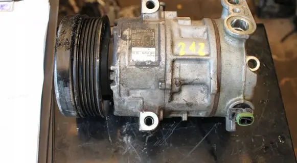 Seat Toledo I (1L) Air conditioning (A/C) compressor (pump) 820803