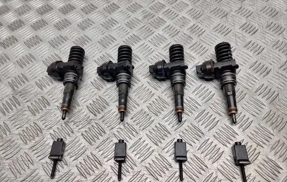 Volkswagen PASSAT B6 Fuel injectors set 0414720312
