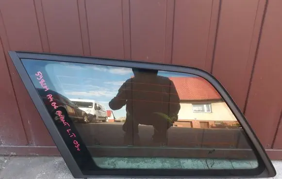 Audi A4 S4 B6 8E 8H Rear side window 8E9845299
