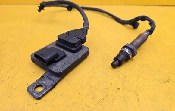 Volkswagen Touareg II Lambda probe sensor 059907807L