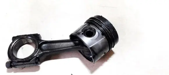 Citroen Xantia Piston with connecting rod