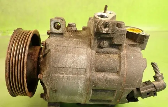 Volkswagen Golf V Air conditioning (A/C) compressor (pump)