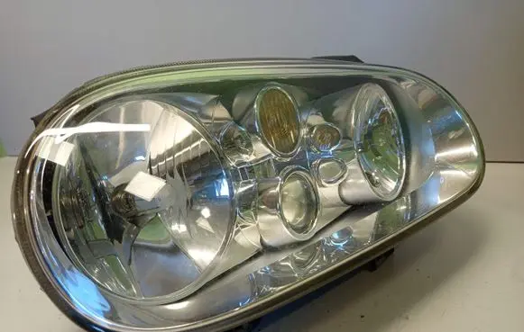 Volkswagen Golf IV Headlight/headlamp 1J1941016C