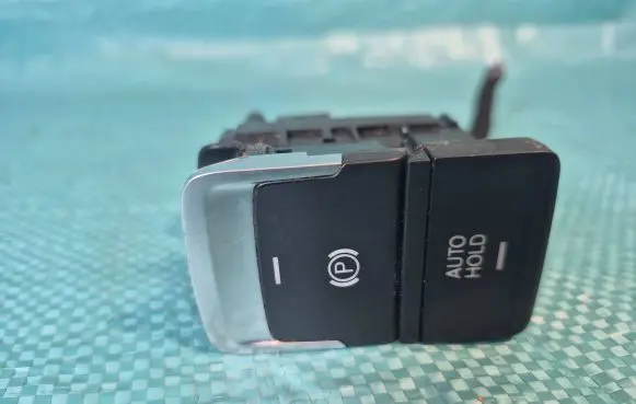 Volkswagen Golf VII Hand parking brake switch 5G0927225D 20115