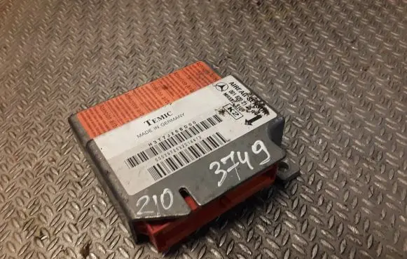 Mercedes-Benz E W210 Airbag control unit/module 0018202126