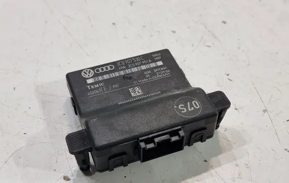 Volkswagen PASSAT B6 Gateway control module 3C0907530C 3C0907951A