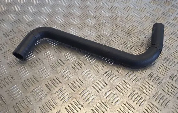 Subaru Impreza III Engine coolant pipe/hose