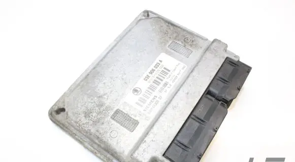 Skoda Fabia Mk1 (6Y) Engine control unit/module 03E906033A