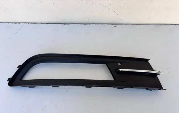 Volkswagen PASSAT B8 Front fog light trim/grill 3G0853666A