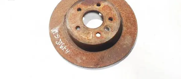 Volvo V40 Rear brake disc neventiliuojamas