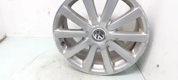 R18 alloy rim