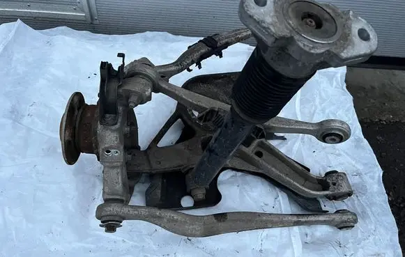 Mercedes-Benz GLE W167 Rear wheel hub spindle/knuckle a1673505700 a1673208901