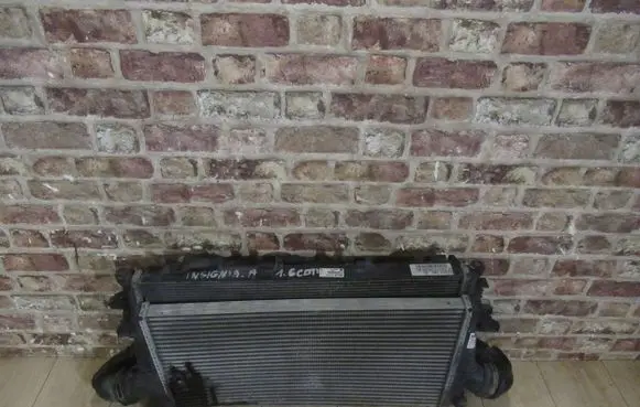 Opel Insignia A Coolant radiator