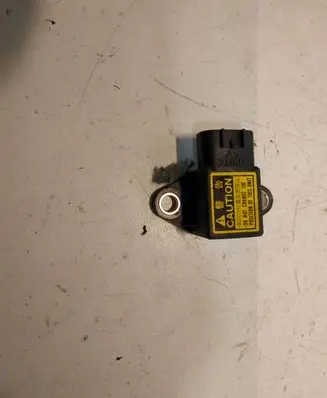 Toyota RAV 4 (XA20) Airbag deployment crash/impact sensor 8944160010