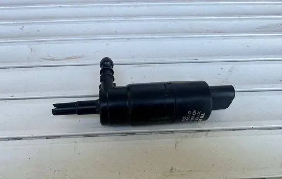 Audi A4 S4 B7 8E 8H Headlight washer pump 3B7955681