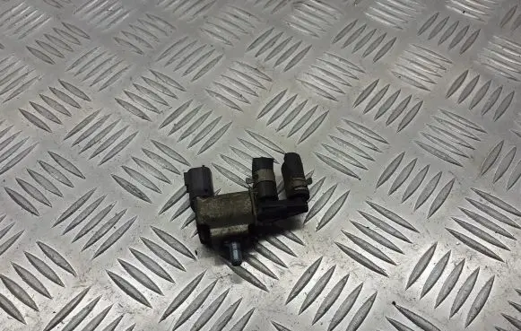 Nissan Note (E11) Vacuum valve K5T48474