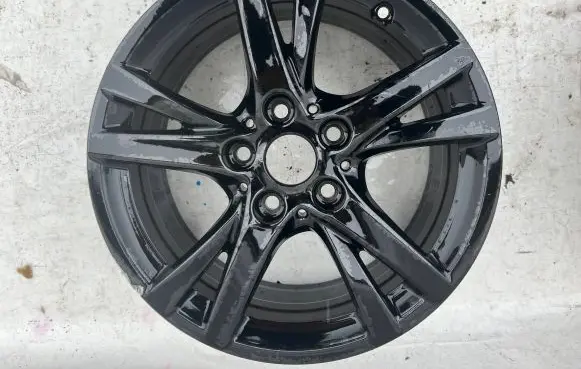 R16 alloy rim