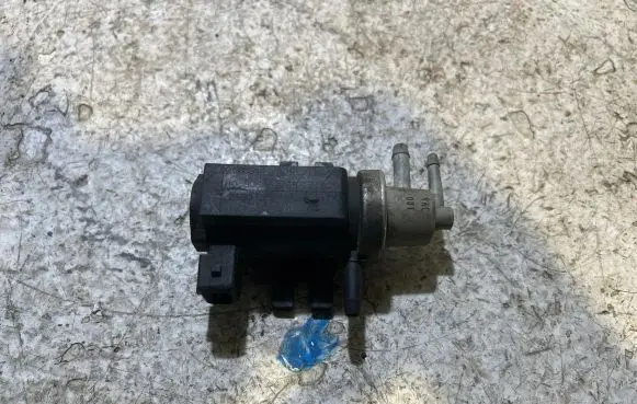Seat Toledo II (1M) Turbo solenoid valve 1H0906627A