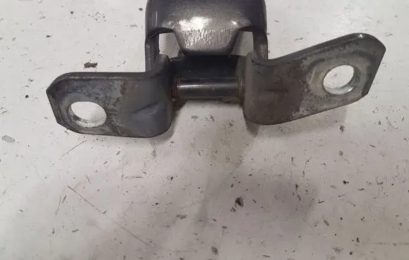 Mazda 6 Front door lower hinge
