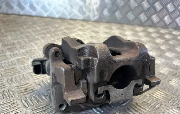 Rear brake caliper