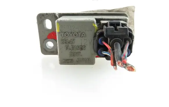 Toyota Avensis T250 Other relay 8594205030