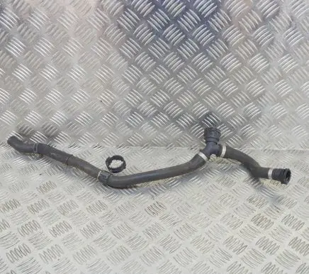 BMW i8 Engine coolant pipe/hose 7640829