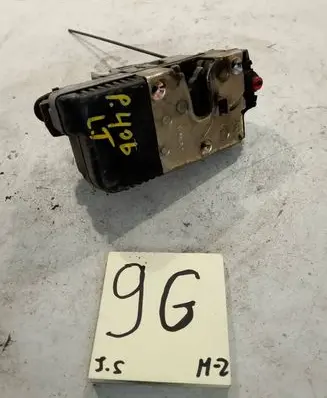 Peugeot 406 Sliding door lock 9138F5
