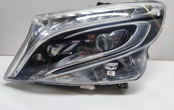Mercedes-Benz Vito Viano W447 Headlight/headlamp A4479061401
