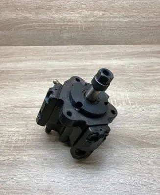 BMW X5 E53 Fuel injection high pressure pump 0445010009 2247798