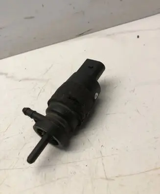 Audi A6 S6 C6 4F Windscreen/windshield washer pump 