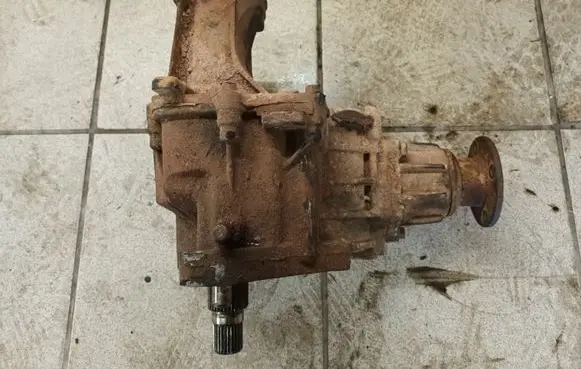 Hyundai Tucson JM Gearbox transfer box case 