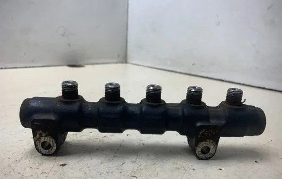 Citroen C5 Fuel main line pipe 9654592680 826011071 9654590